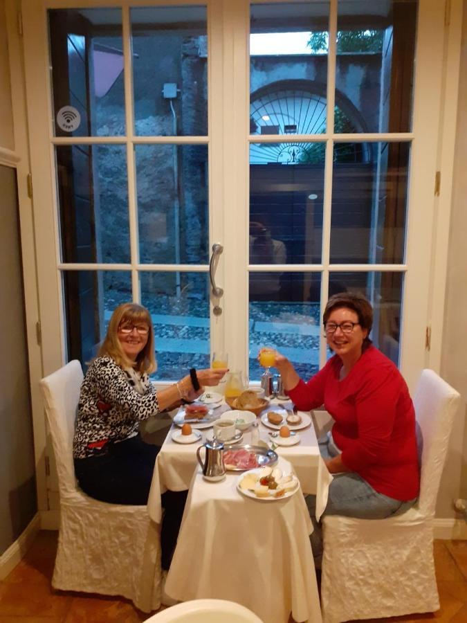 Hotel Casa Arizzoli 카노비오 외부 사진